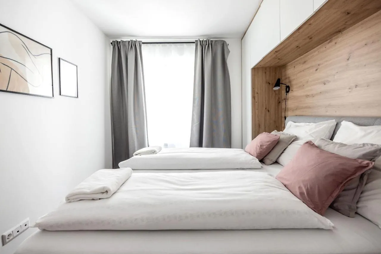 Walnut Tree Apartment Budapest 0*,